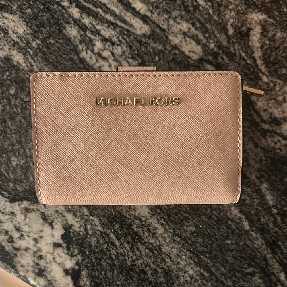 Michael Kors Blush Card Holder